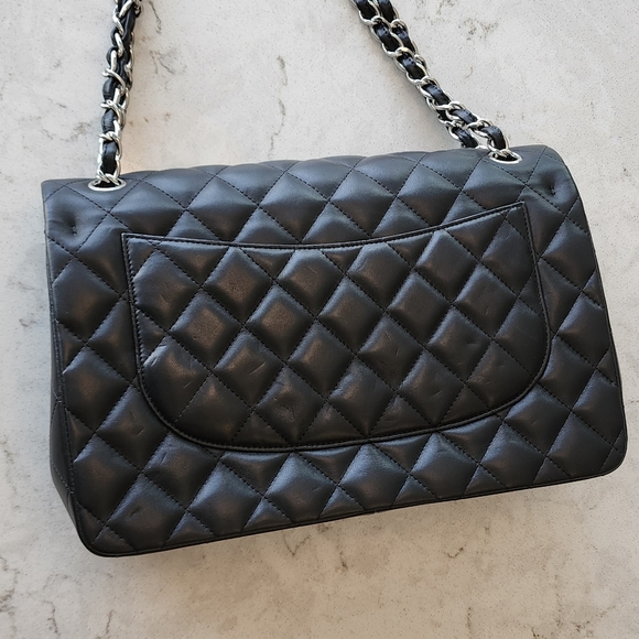 Large Lambskin Chanel Classic double flapbag - Picture 5 of 5